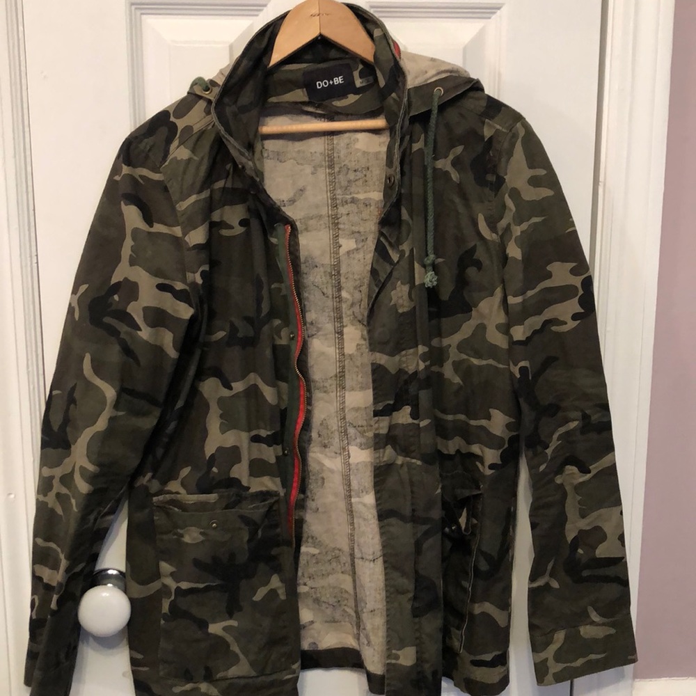 DO+BE camo lightweight jacket with hood